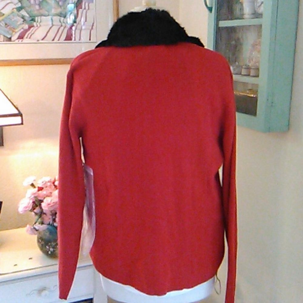 KIKIT Sweater With Two Collars - Picture 7 of 13